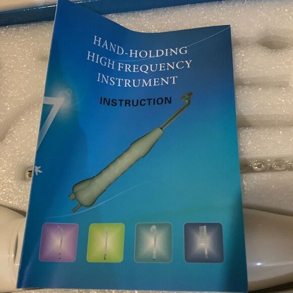 Portable high frequency. Perfect for acne, enlarged pores, and  dark cir… - Picture 8 of 13